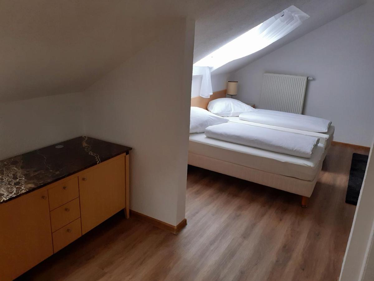 Apartment City Metzingen Ройтлінген Екстер'єр фото